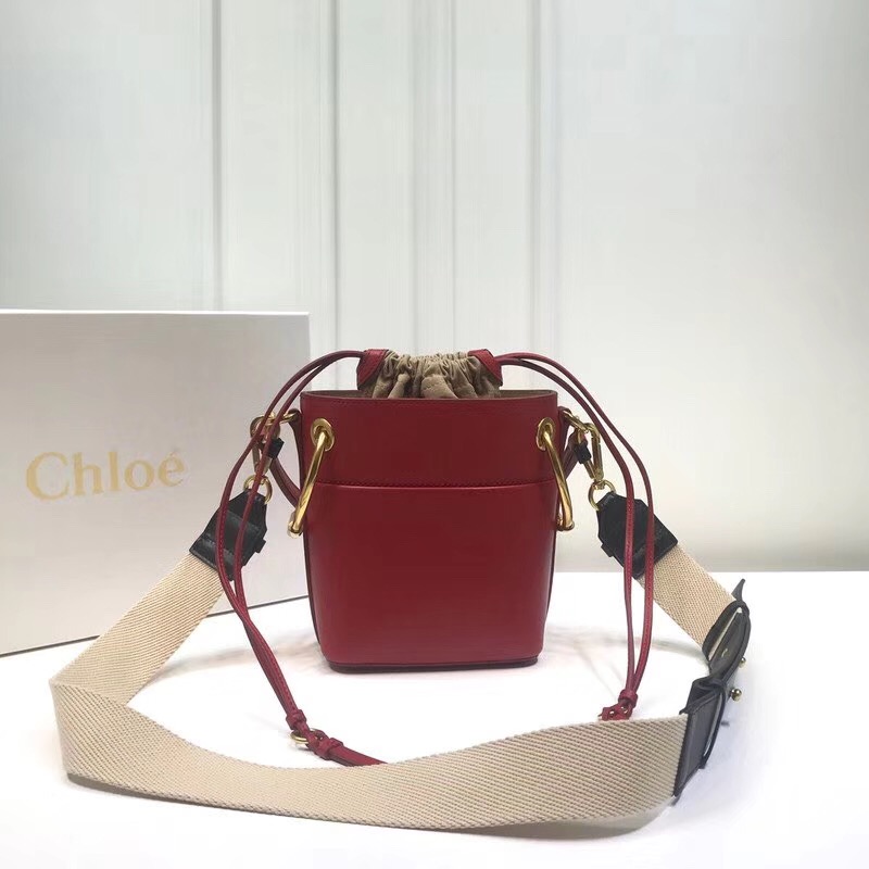 Chloe Roy水桶包，全新高仿奢侈品包包演绎时尚潮流(www.zzx8.com)