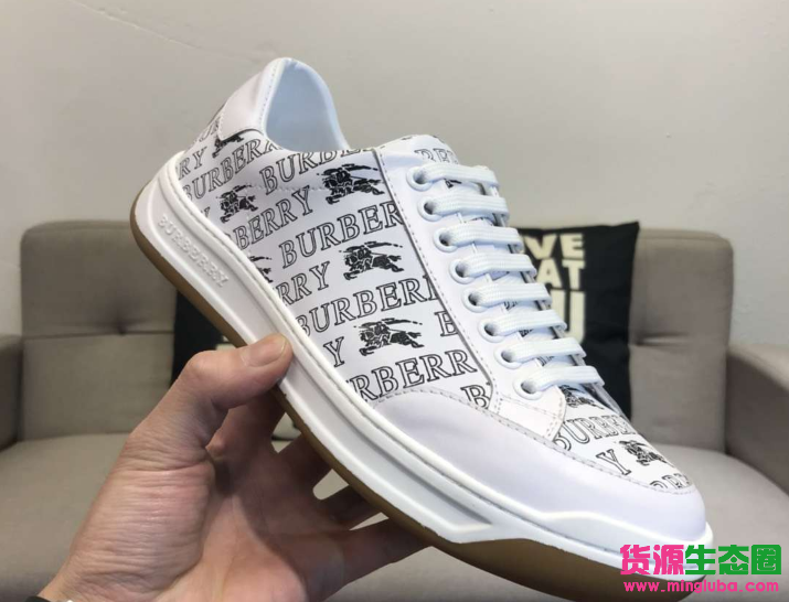 揭秘下广州高端男鞋、女鞋货源批发市场在哪里？(www.zzx8.com)
