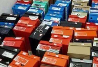 品牌外贸运动鞋批发 耐克阿迪达斯鞋子代理厂家直销