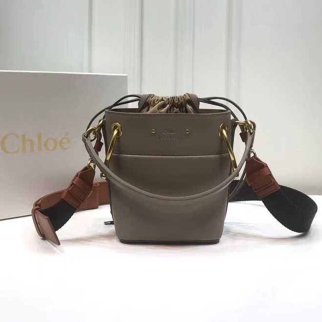 Chloe Roy水桶包，全新复刻奢侈品包包演绎时尚潮流